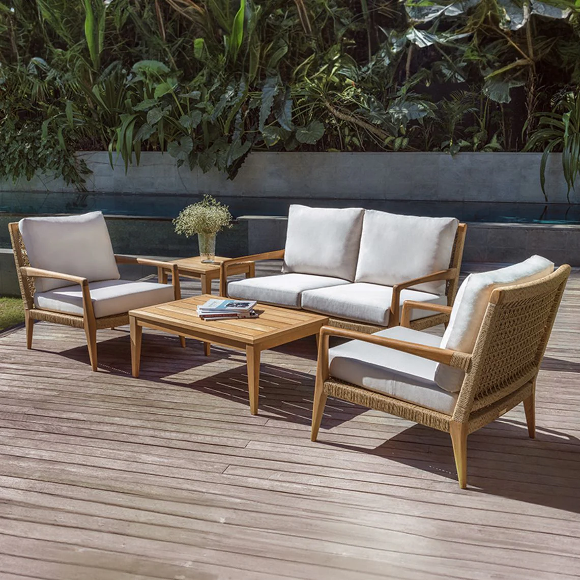 Barcelona Deep Seating Settee - Image 2