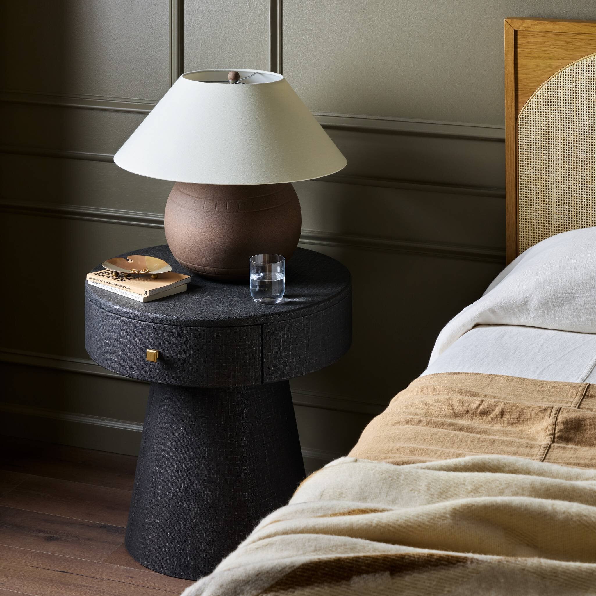 Chiro Nightstand - Image 10