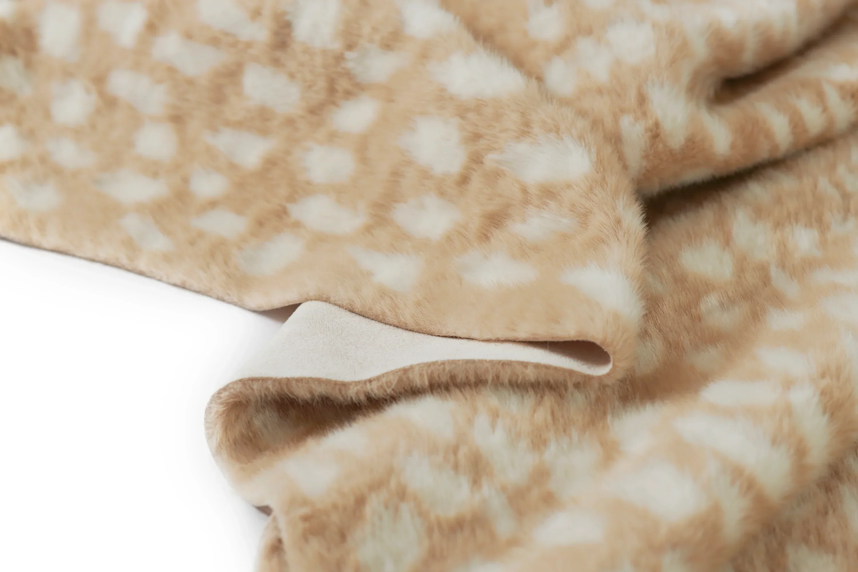 Acadia Cheetah Rug - Image 7