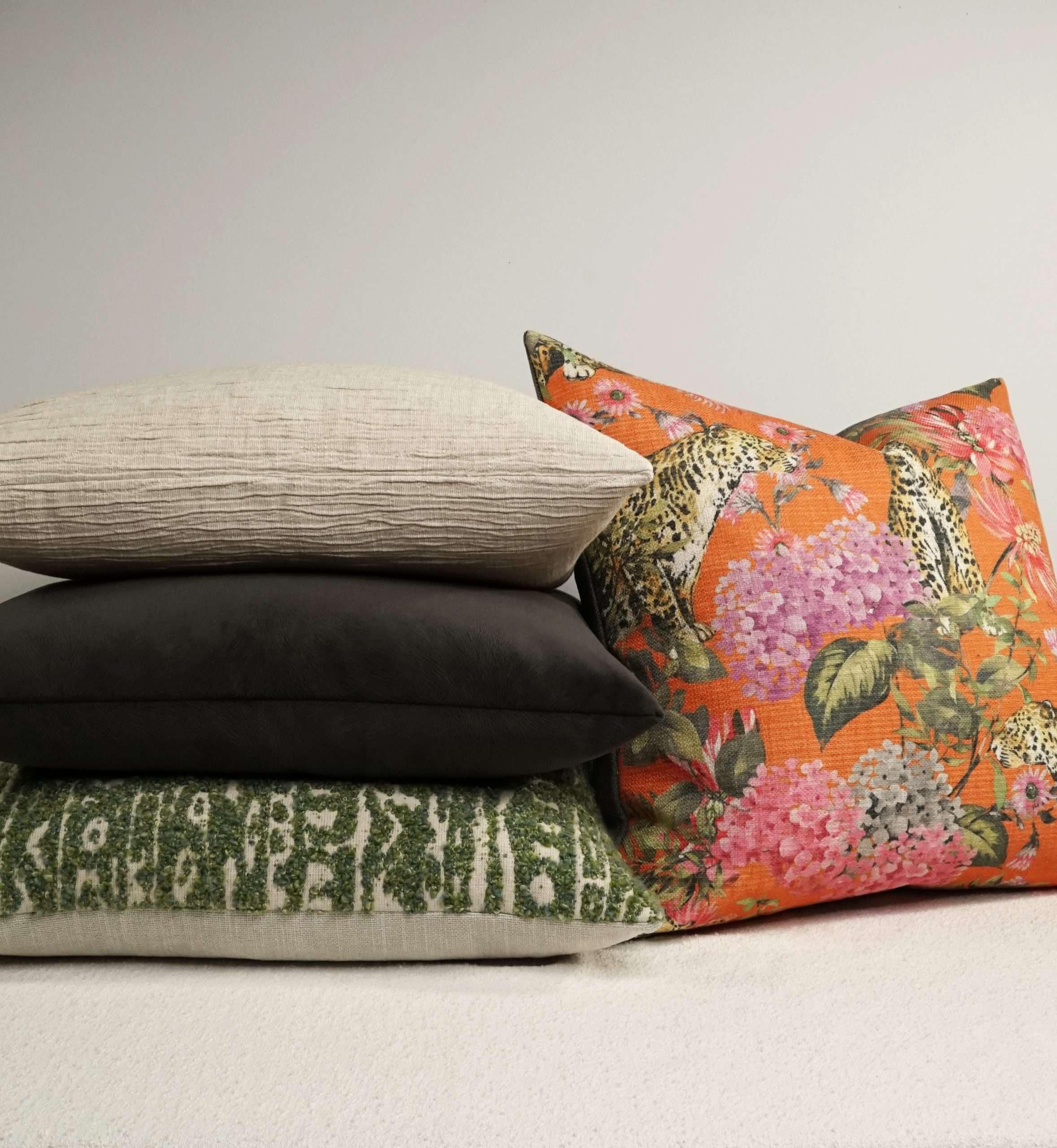 Isabella Pillow - Image 6