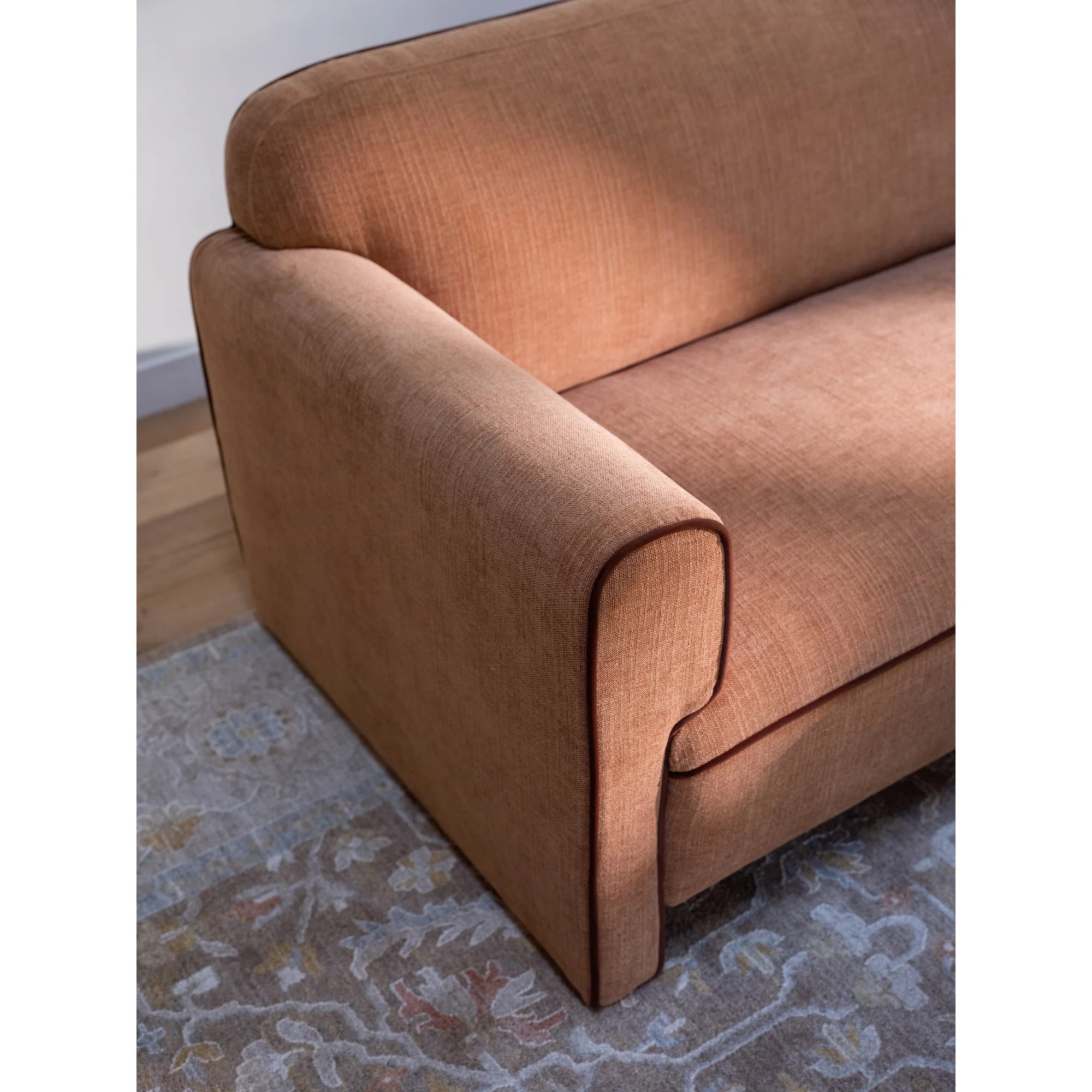 Leo Sofa - Image 9