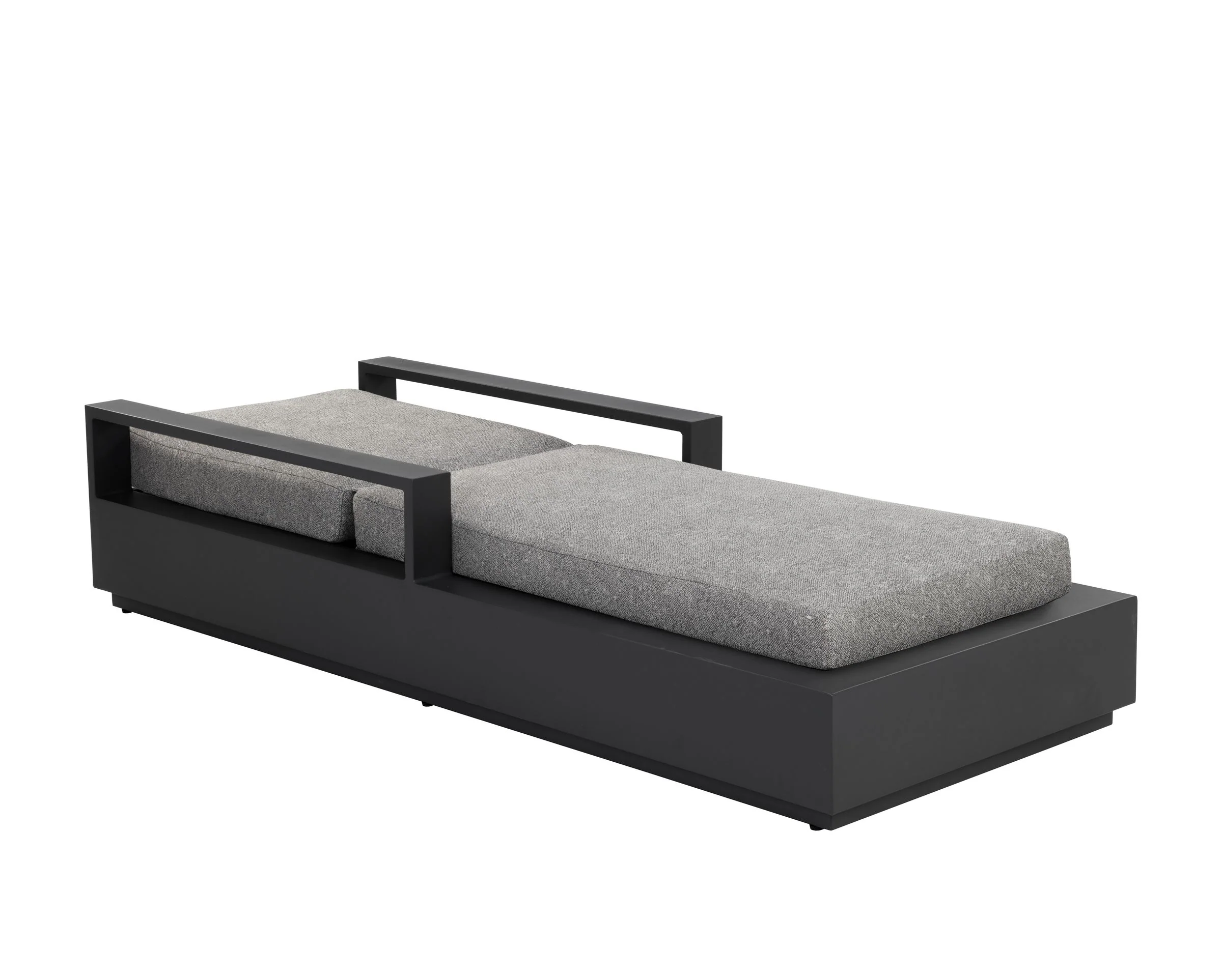 Tavira Lounger - Image 2