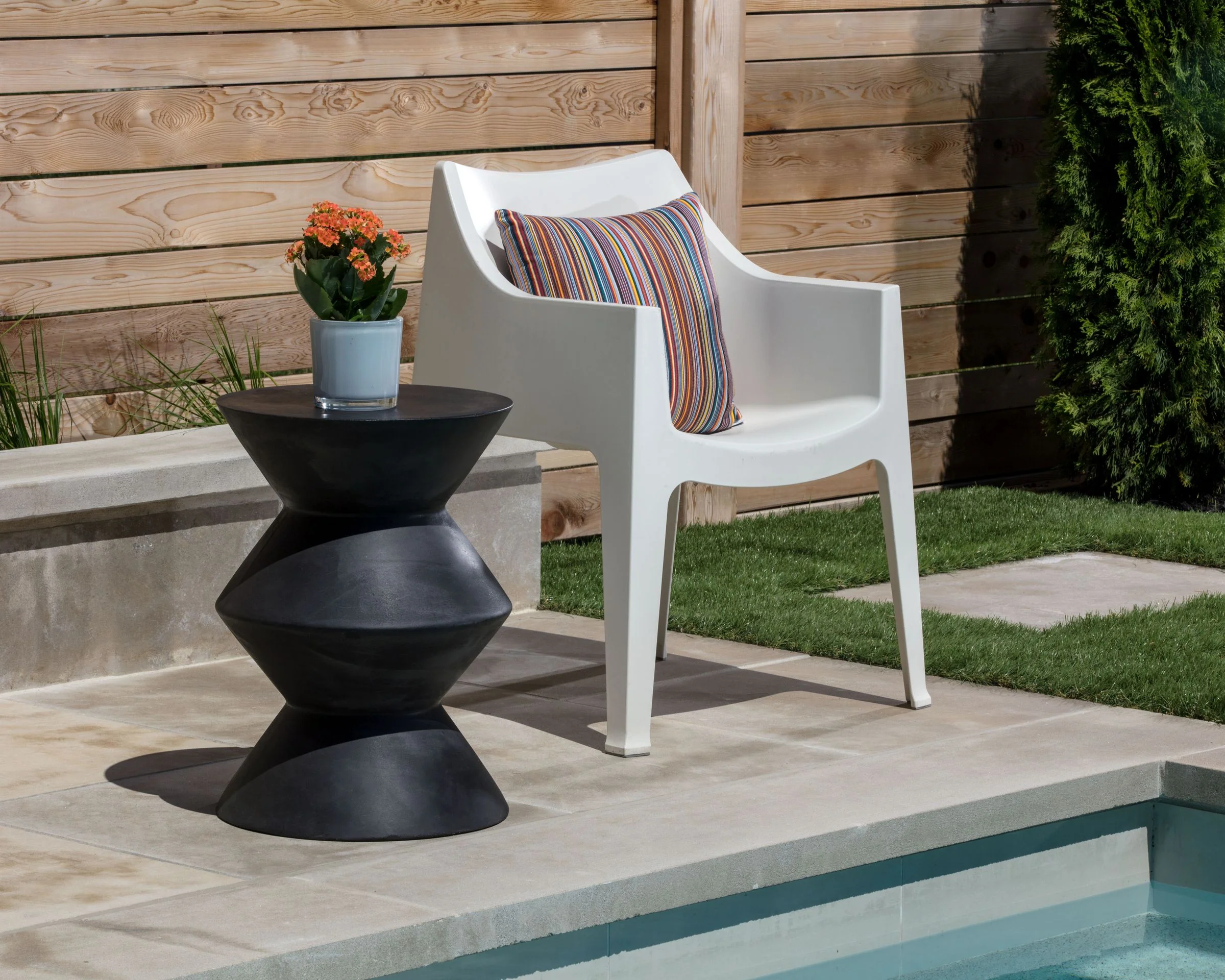 Union End Table - Image 2