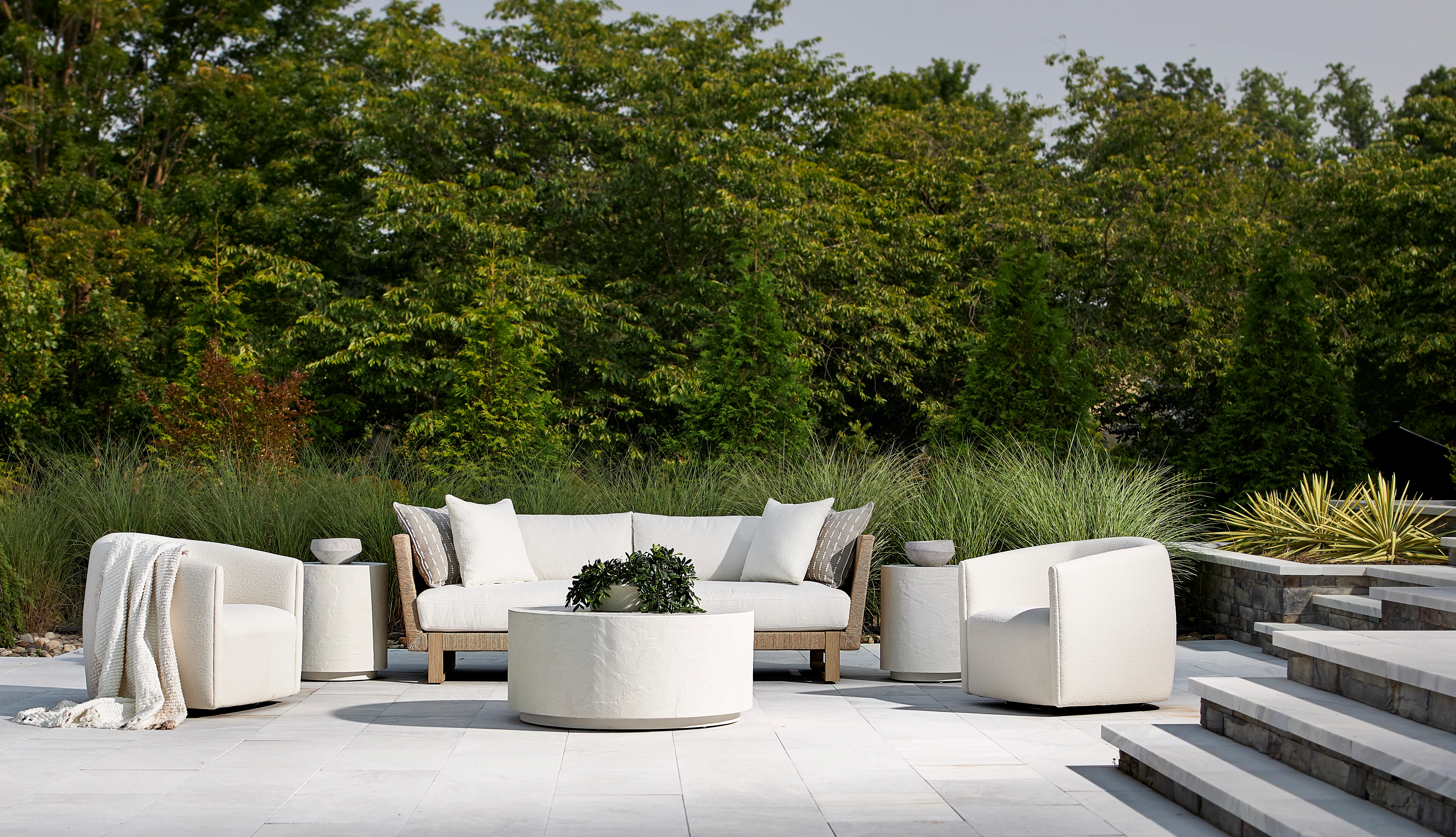 Trapani Outdoor Side Table - Image 8