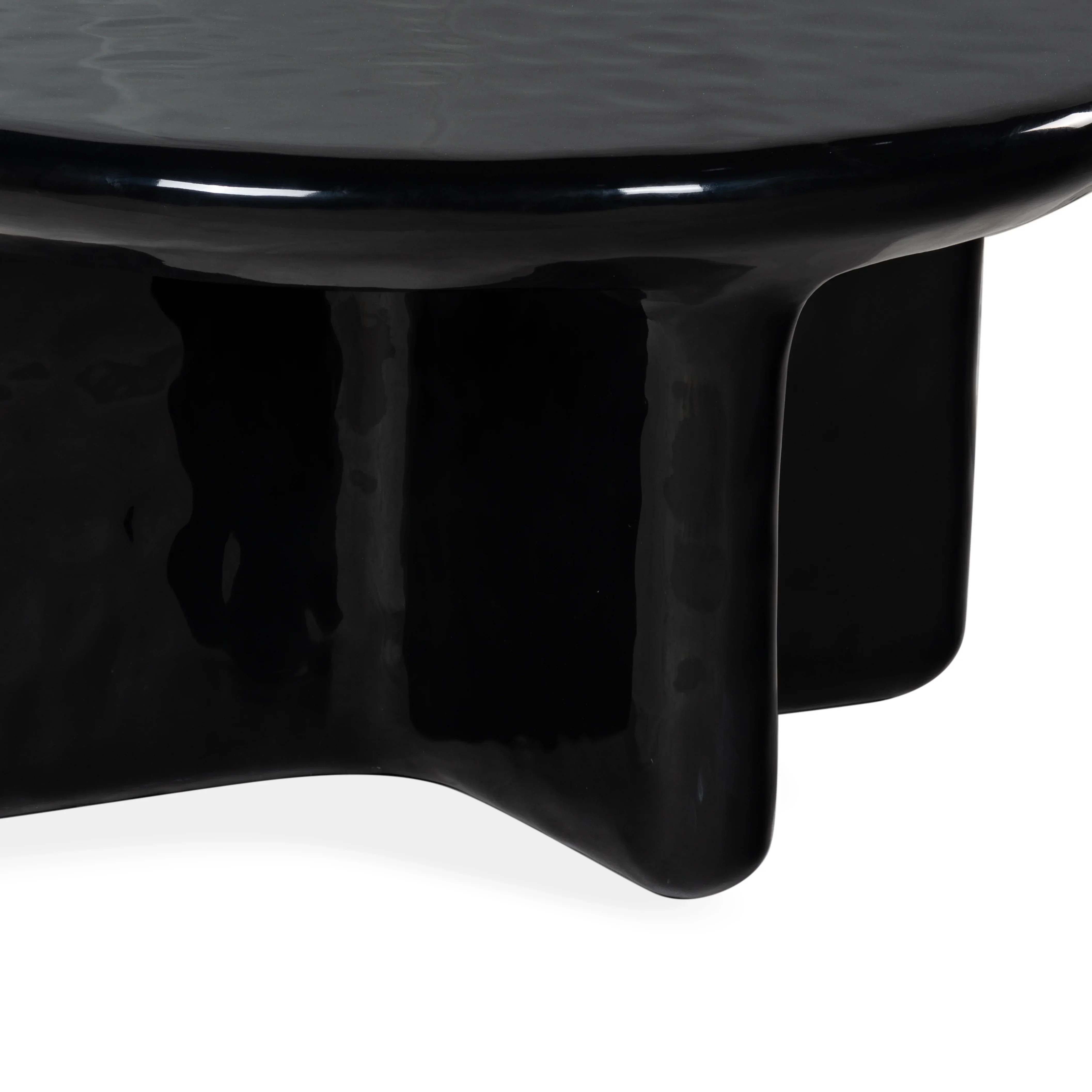 Tressarose Round High Gloss Finish Coffee Table - Image 9